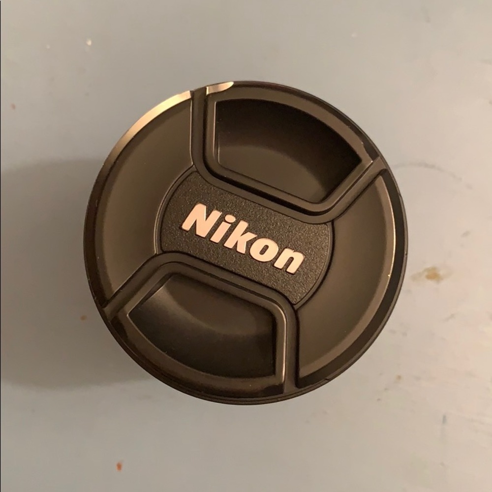 Nikon 18-140mm lens